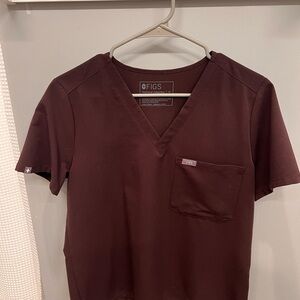 FIGS Women’s Espresso V-Neck Shirt